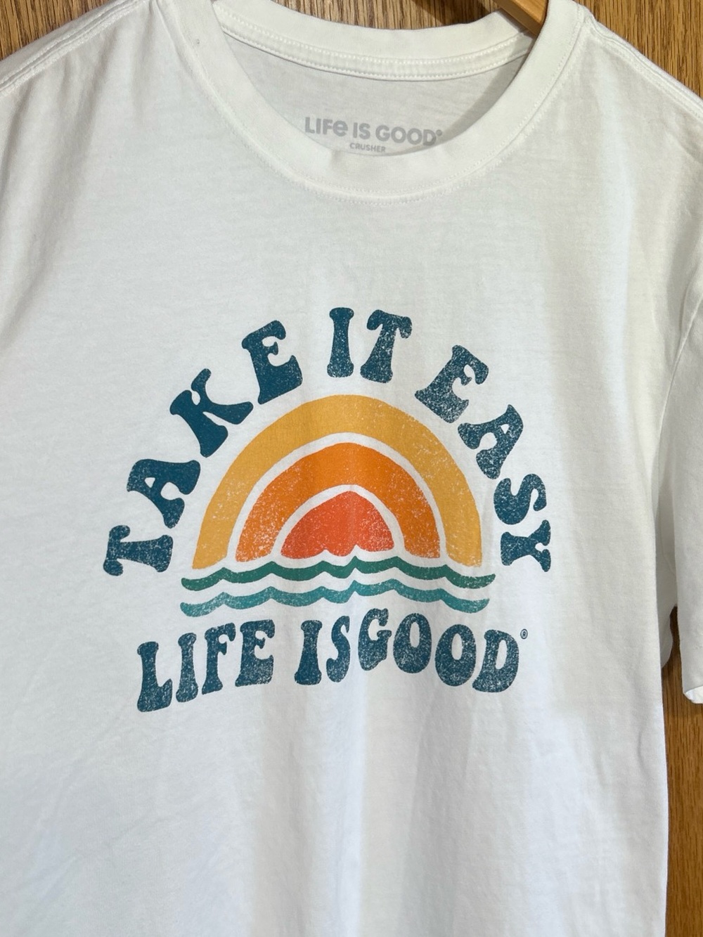 Life is Good T-shirt‎ Men's Take It Easy Sunset Crusher white Tee in Size M